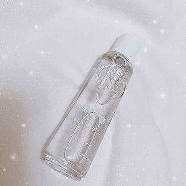 
ロジェ・ガレ
エクストレドコロン
🧚テ ファンタジー🧚 30ml

今年最後に購入した香水はこちらでした💁‍♀️

可愛い紅茶の香り🎠
紅茶が飲めないわたしですが、この香りはクセになってしまいました。