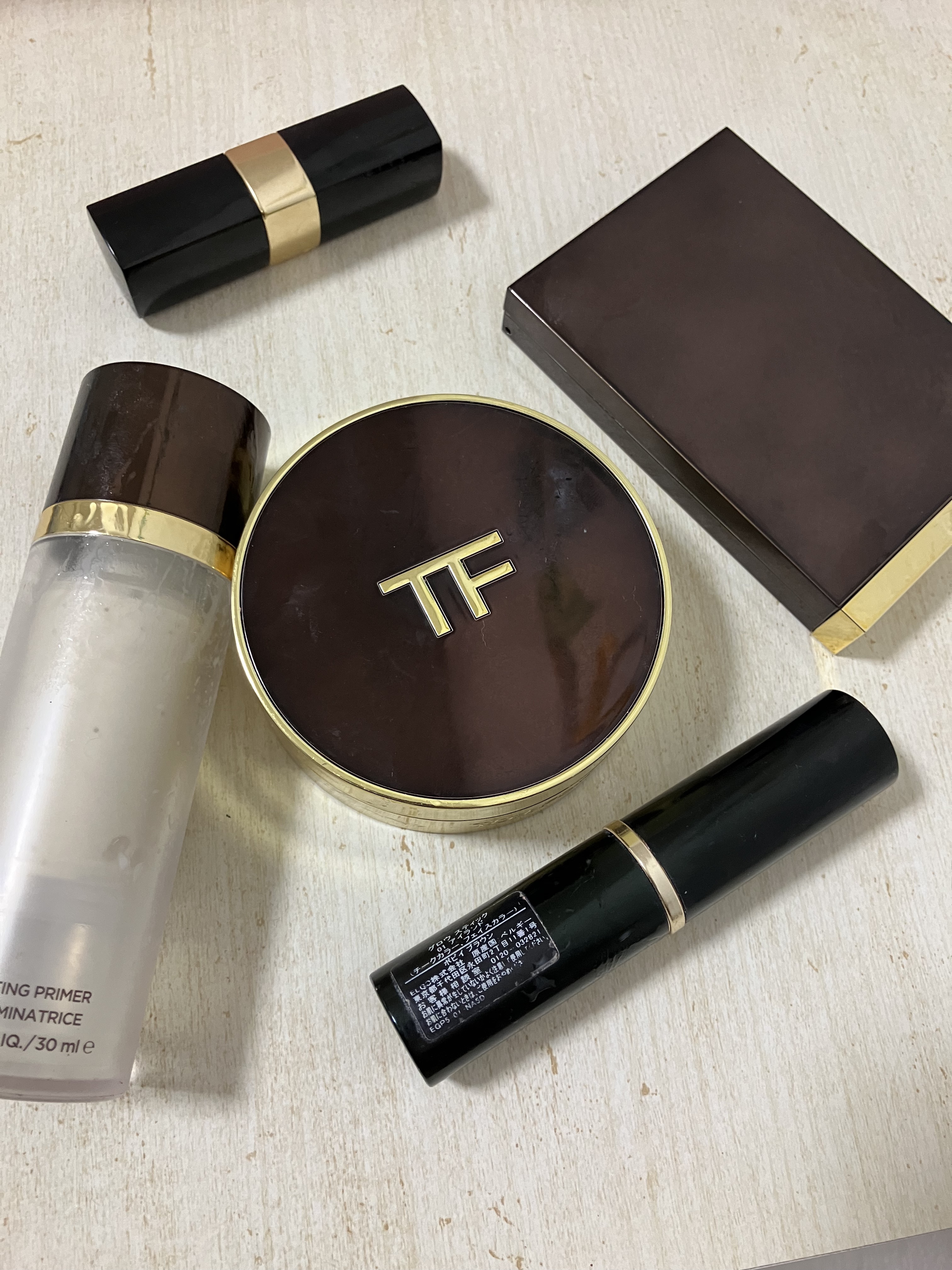 トレースレス タッチ ファンデーション SPF 45 サテンマット
