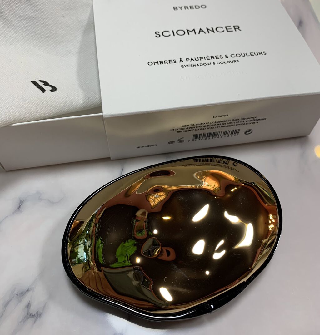 Eyeshadow 5 Colour Compacts/BYREDO/アイシャドウパレットを使ったクチコミ（2枚目）