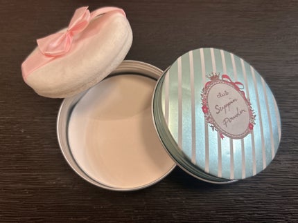 すっぴんパウダー ホワイトフローラルブーケの香り/クラブ/プレストパウダーを使ったクチコミ(2枚目)