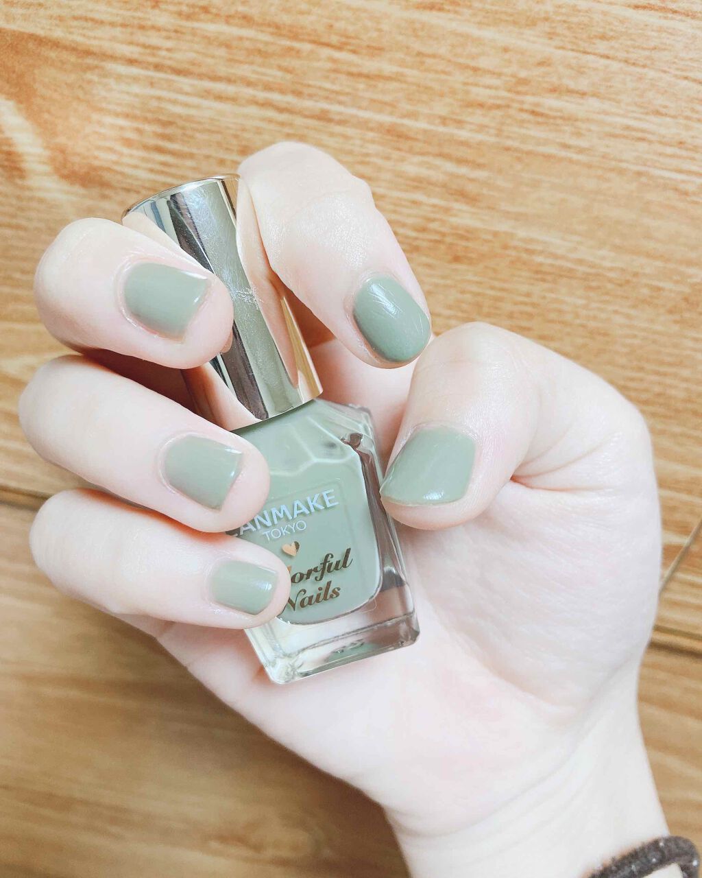 カラフルネイルズ/キャンメイク/マニキュアを使ったクチコミ(1枚目)