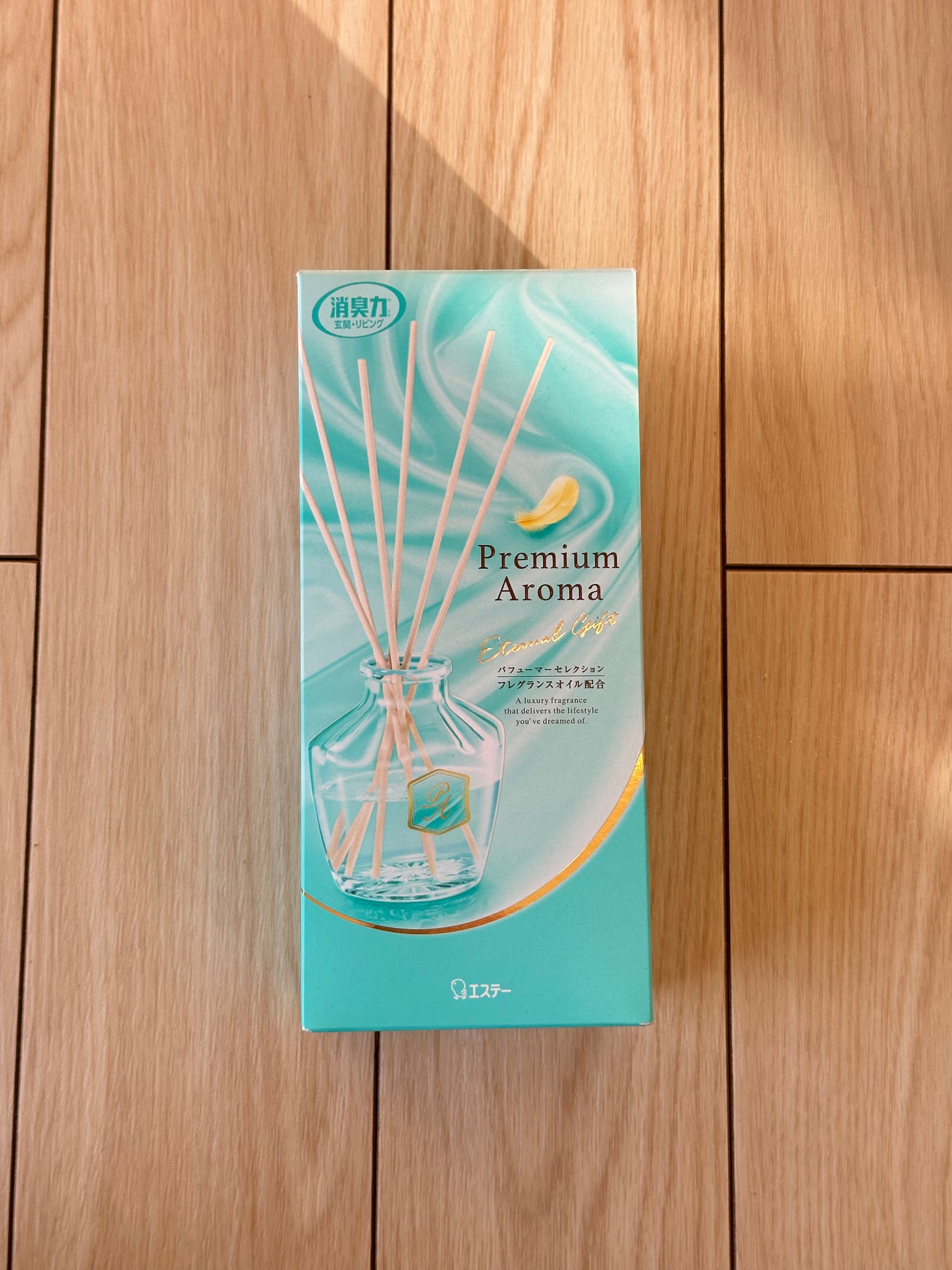 消臭力プレミアムアロマ スティック 部屋用 アーバンリュクス/消臭力/その他を使ったクチコミ(1枚目)