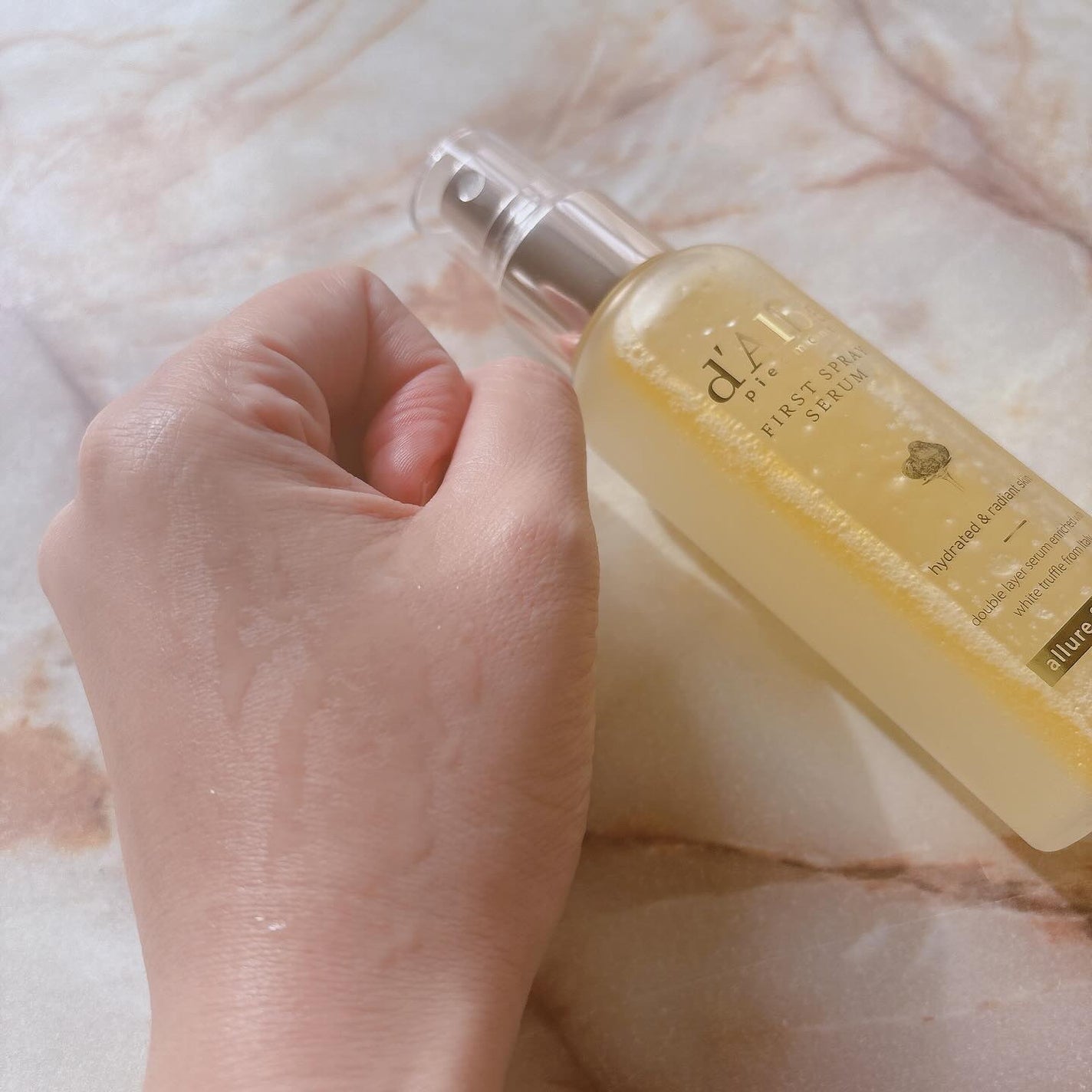 ダルバ ホワイトトリュフファーストスプレーセラム/ダルバ/ミスト状化粧水を使ったクチコミ(4枚目)