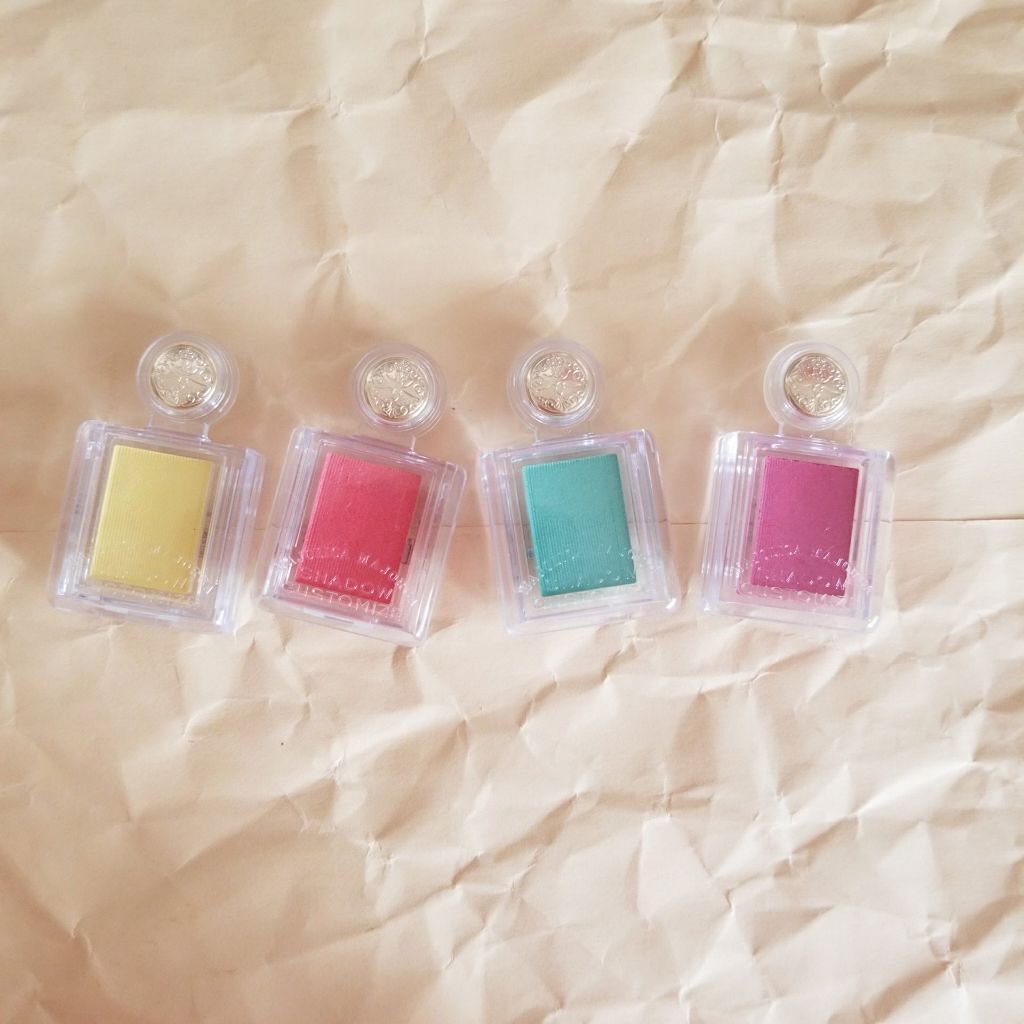 シャドーカスタマイズ/MAJOLICA MAJORCA/単色アイシャドウを使ったクチコミ(2枚目)