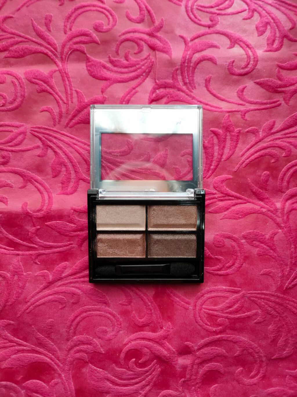 ロイヤルヴィンテージ アイズ/リンメル ロンドン/アイシャドウパレットを使ったクチコミ（3枚目）