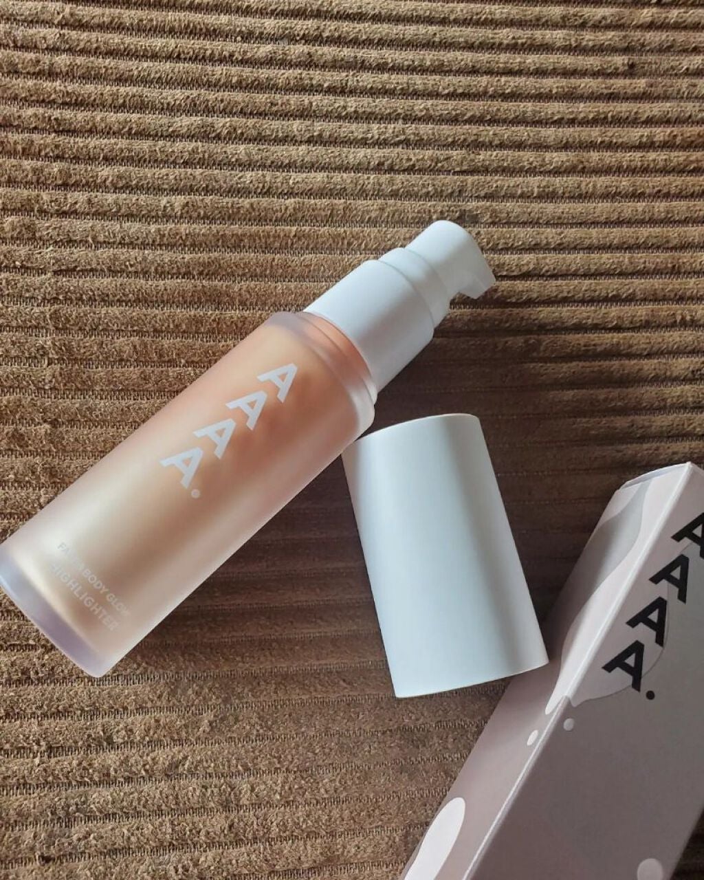 yuuuu.aki on LIPS 「こんにちは😊💓万能はハイライターを使ってみました😊💓AAAA...」(3枚目)