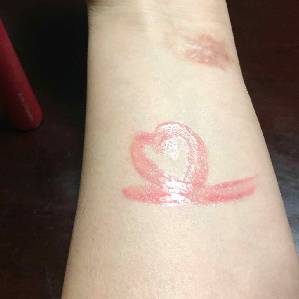 KTリップグロス/ハローキティ/リップグロスを使ったクチコミ（3枚目）