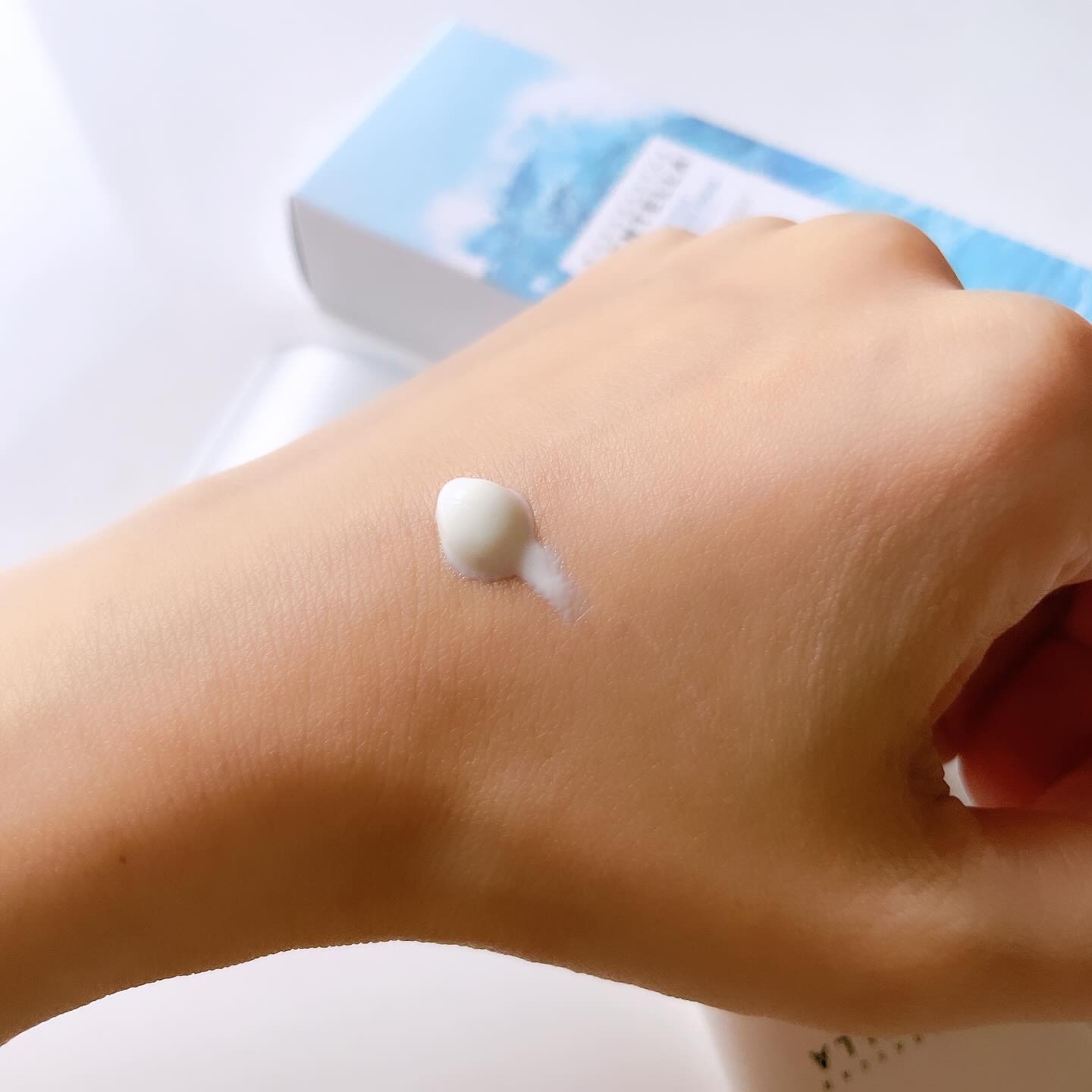 ヒアルーシカ ウォーターフィット サンセラム/SKIN1004/日焼け止めローションを使ったクチコミ（2枚目）