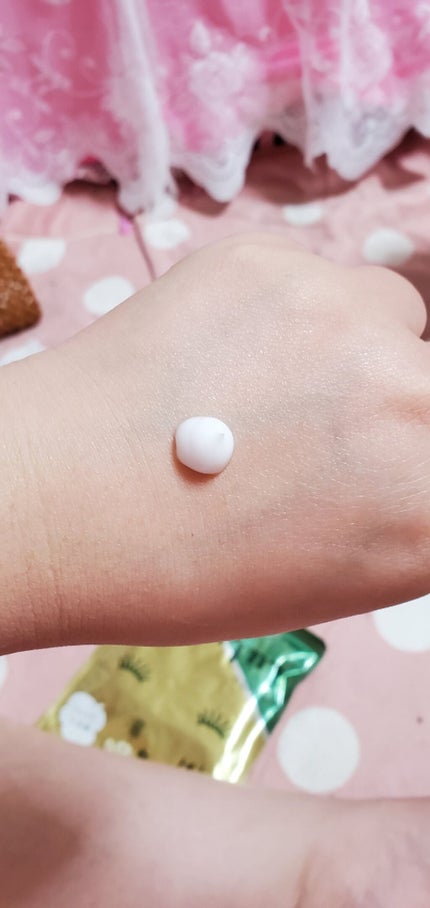 純白専科 すっぴん白雪美容液(専科 薬用美白クリーム)/SENKA(専科)/美容液を使ったクチコミ(2枚目)