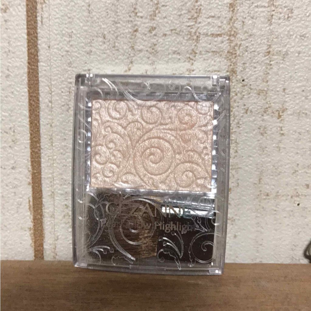 パールグロウハイライト/CEZANNE/パウダーハイライトを使ったクチコミ(2枚目)