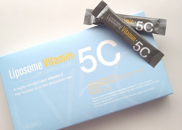 renaTerra Liposome Vitamin - 5Cのクチコミ「個包装タイプ。好きなタイミングで飲みやすいことと、水がいらないといった点が個人的なお気に入りの.....」（1枚目）