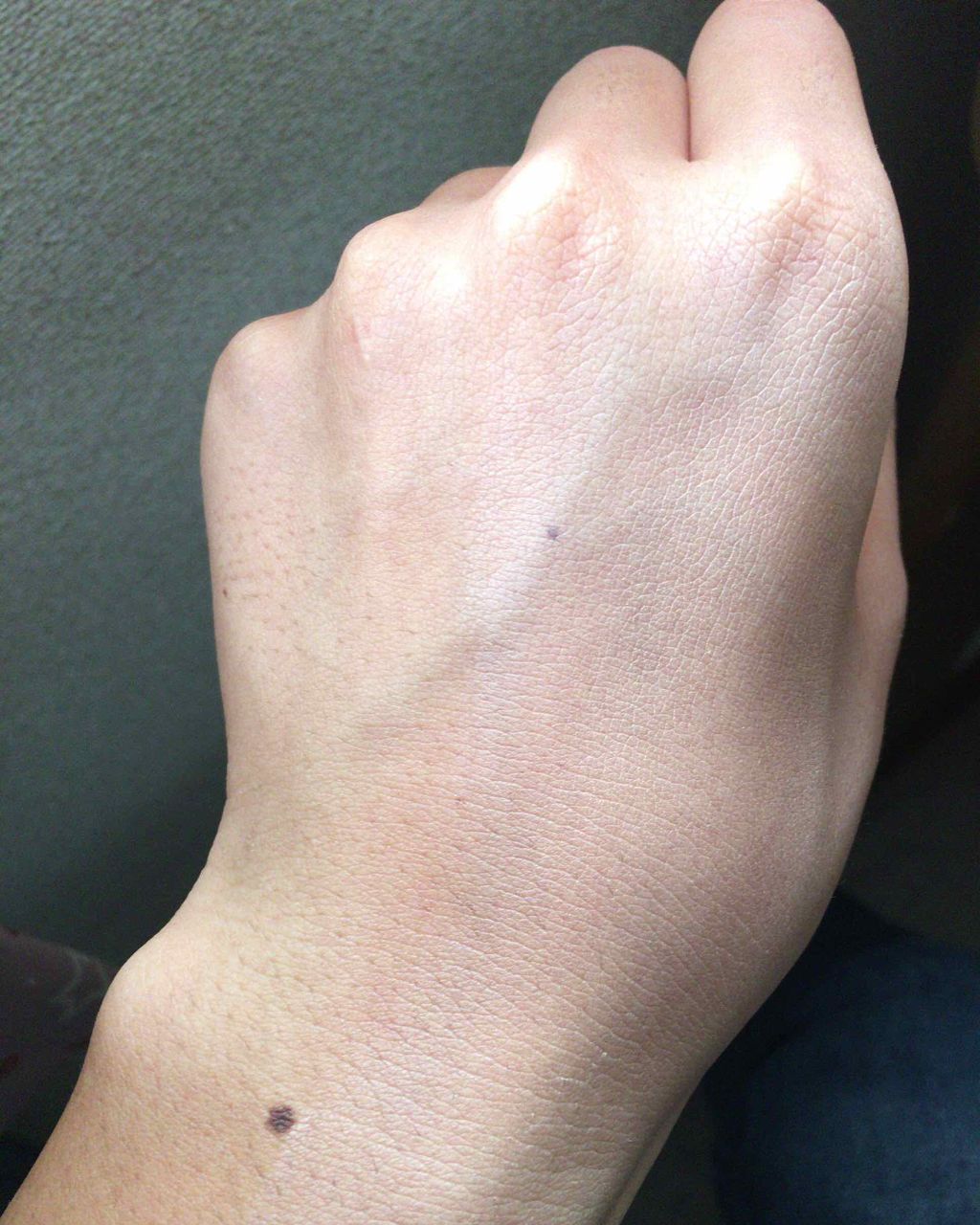 ミネラルCCクリーム EM（エンリッチモイスト）/毛穴パテ職人/CCクリームを使ったクチコミ（2枚目）