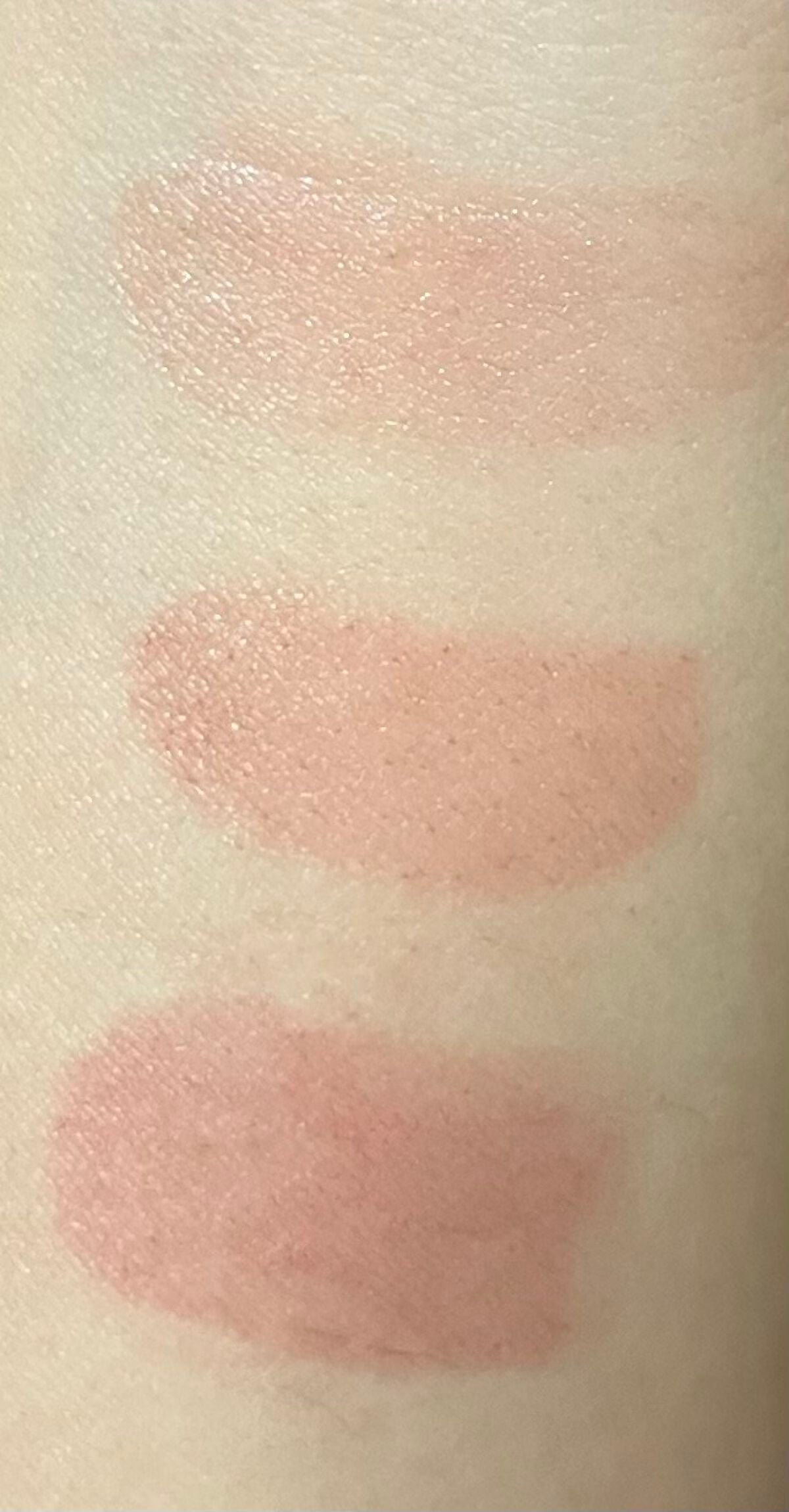 ラスティンググロスリップ/CEZANNE/口紅を使ったクチコミ(3枚目)