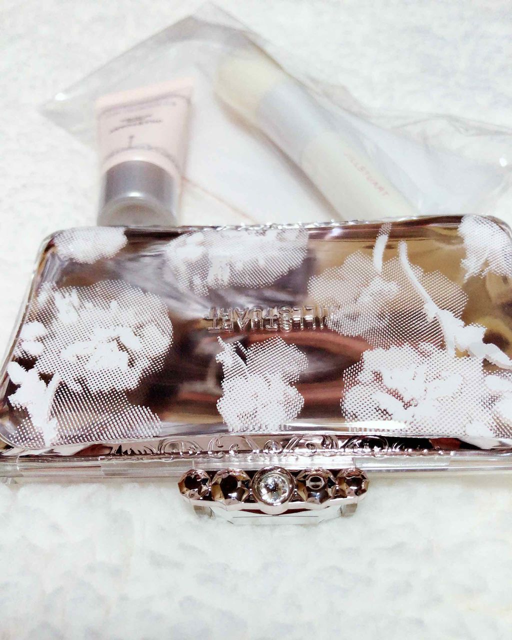 エアリーステイフローレス パウダーファンデーション/JILL STUART/パウダーファンデーションを使ったクチコミ(1枚目)