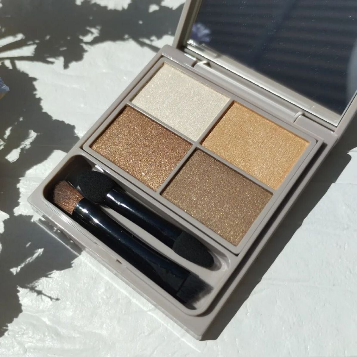 デザイニングアイカラー/rafuna/アイシャドウパレットを使ったクチコミ(3枚目)