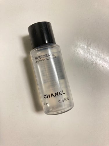 CHANEL サブリマージュ ラ ローション シュプレームのクチコミ「サンプルをいただいたので使ってます。

ほんの少しとろみのある化粧水で、どちらかというとサッパ.....」（1枚目）