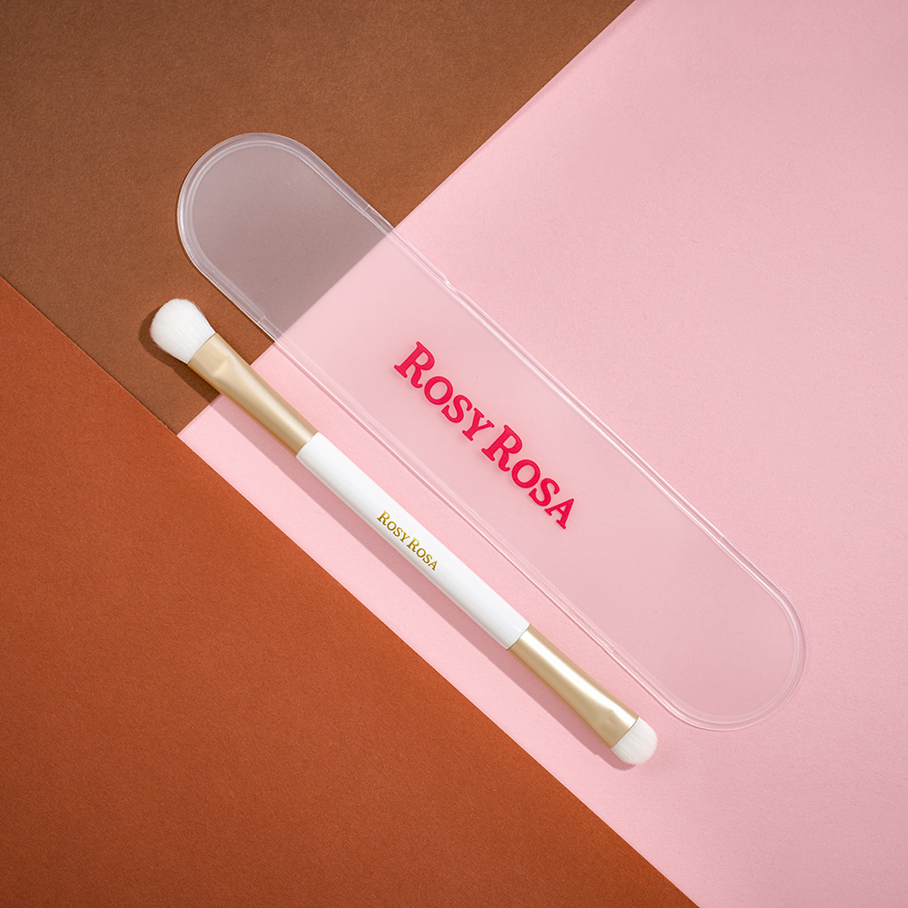 アイシャドウブレンディングブラシ/ロージーローザ/メイクブラシを使ったクチコミ（1枚目）