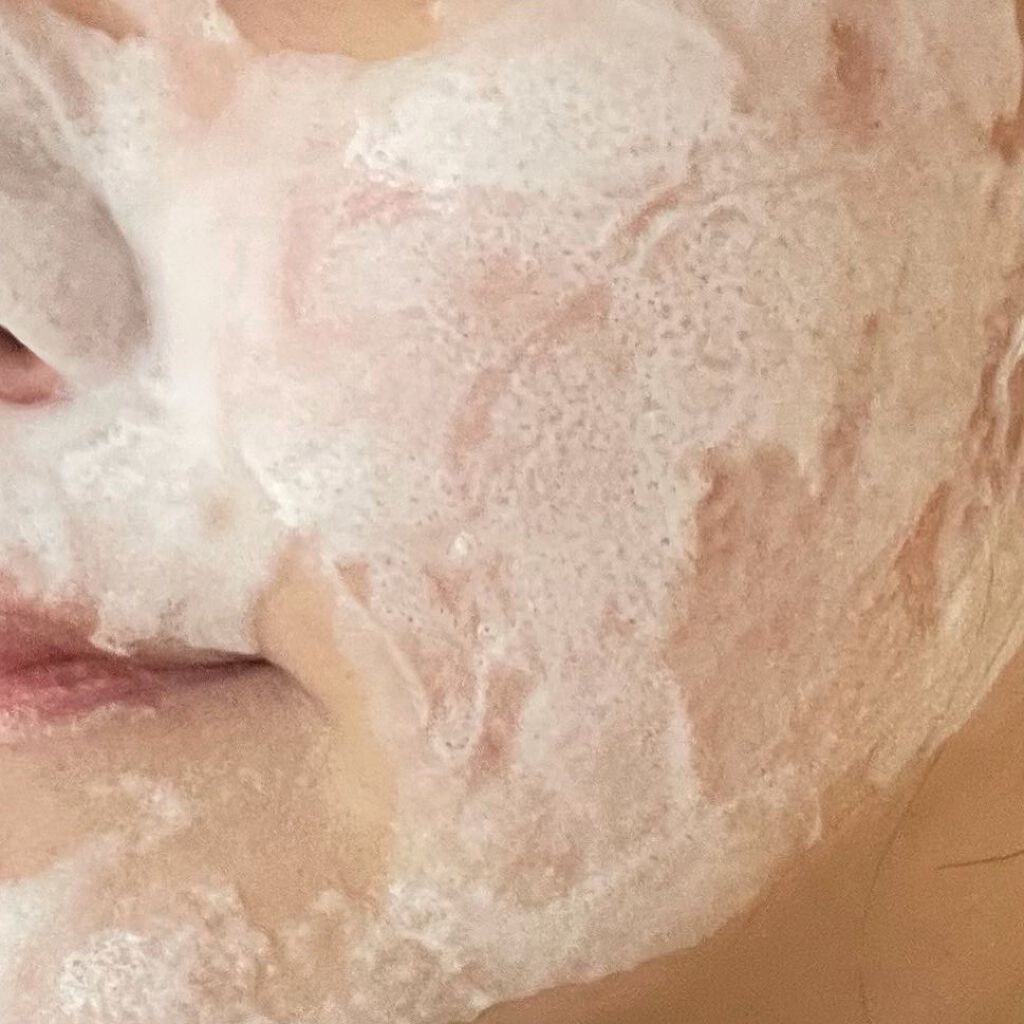 KC むきタマつるん 発泡美容液クレンジング/ハーブ健康本舗/クレンジングジェルを使ったクチコミ(8枚目)