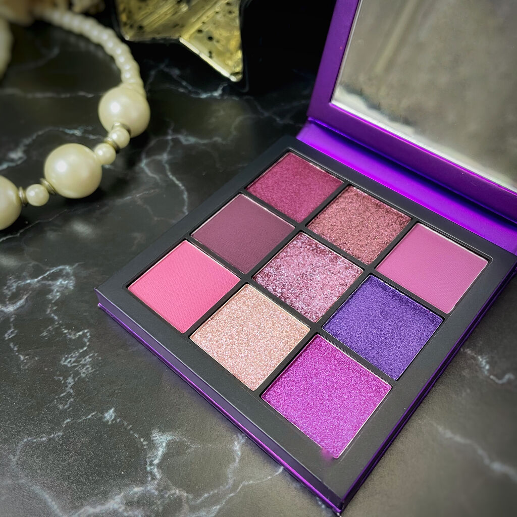 Obsessions Eyeshadow Palette/Huda Beauty/アイシャドウパレットを使ったクチコミ（1枚目）