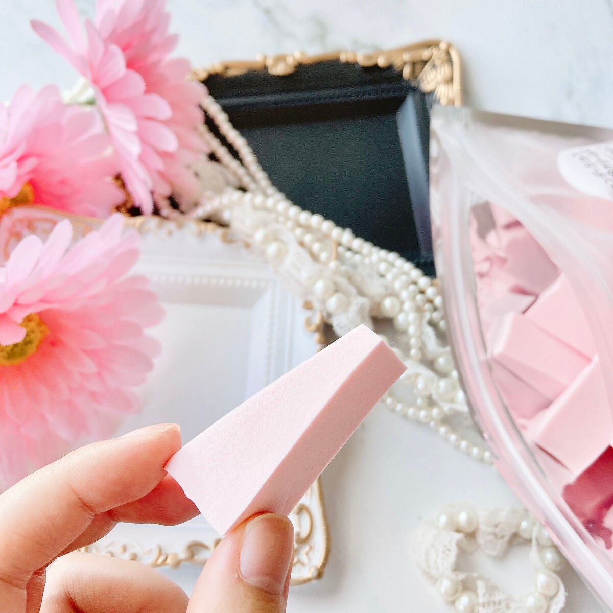 メイクアップスポンジ(バリューパック ウェッジ型 30個)/DAISO/パフ・スポンジを使ったクチコミ(1枚目)