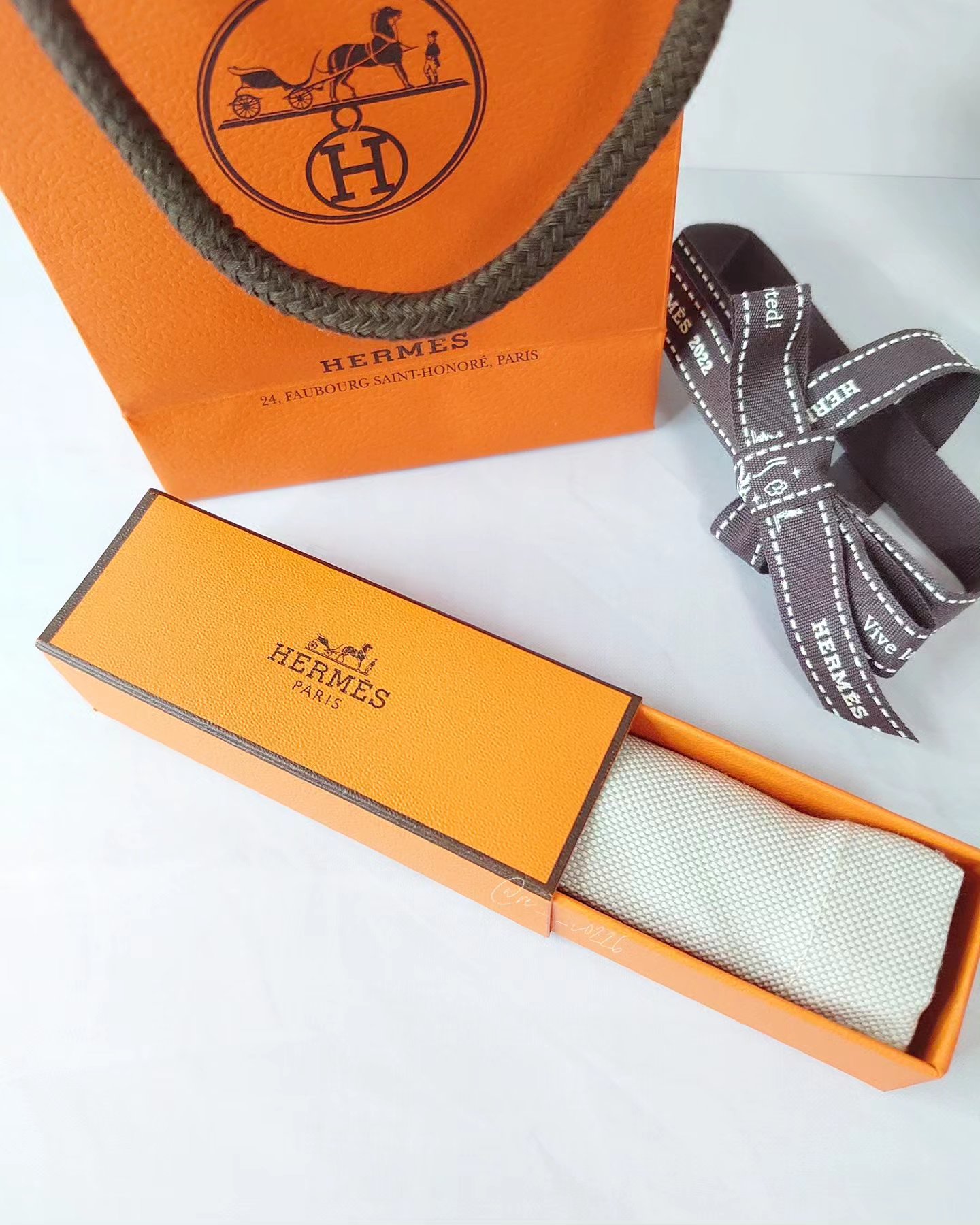 〈ルージュ・エルメス〉 ルージュ ア レーヴル サティネ/エルメス/口紅を使ったクチコミ（2枚目）