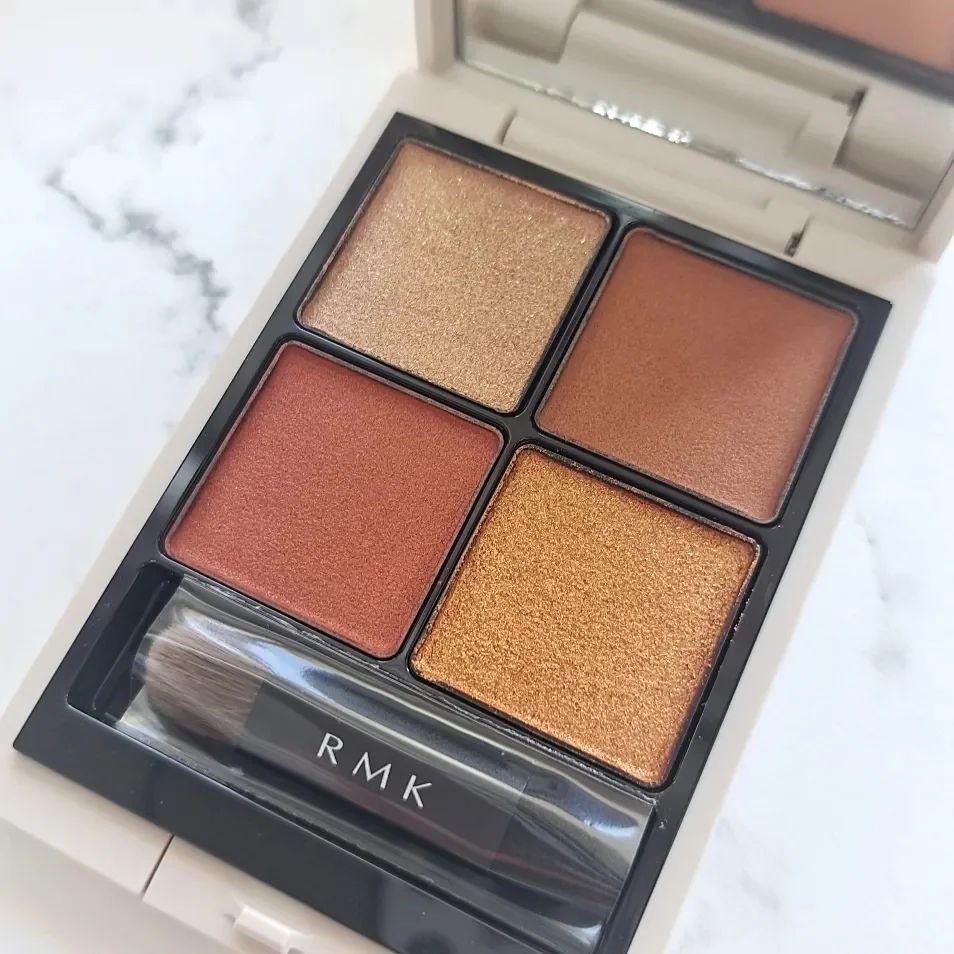 RMK シンクロマティック アイシャドウパレット EX-06 ヴァイブラント（数量限定）/RMK/アイシャドウパレットを使ったクチコミ（2枚目）