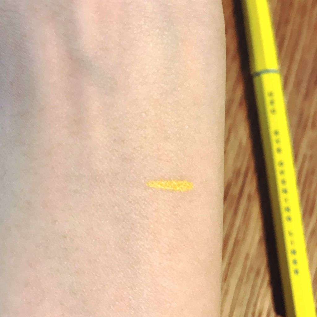 EYE OPENING LINER/UZU BY FLOWFUSHI/リキッドアイライナーを使ったクチコミ（3枚目）