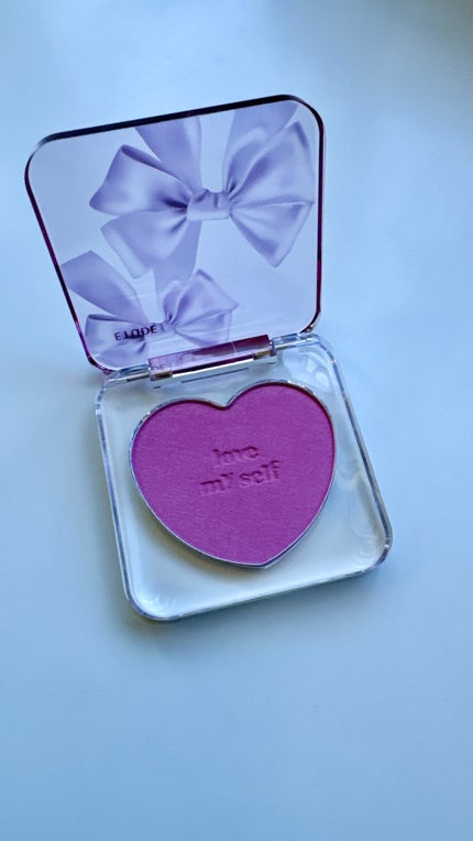 ETUDE ハートポップブラッシャーのクチコミ「#ETUDE ハートポップブラッシャー
オーロラシャンデリア
みんな大好き紫じゃん。
粉もサ.....」(2枚目)