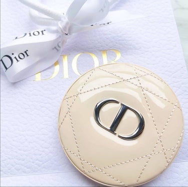 ディオールスキン フォーエヴァー クチュール ルミナイザー/Dior/プレストパウダーを使ったクチコミ（2枚目）