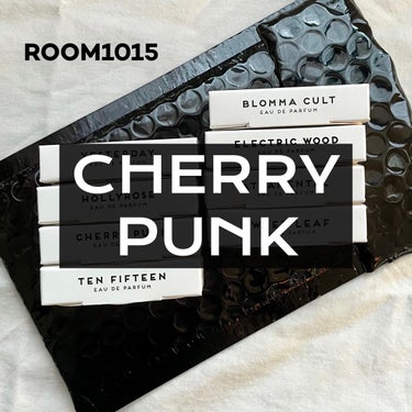 
Room 1015 | オードパルファム

CHERRY PUNK　チェリー パンク

さくらんぼが好きなのと
ポップなボトルデザインが気になったので
ディスカバリーセットをを購入してみました！

ト