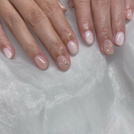 kanna on LIPS 「・・・前投稿からのオーダー🫧🤍ヌーディーカラーにキラキラって本..」(2枚目)