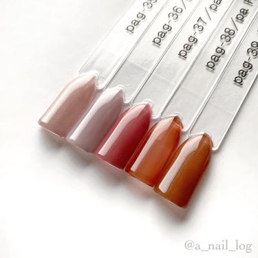 pa nail collective ファストジェルのクチコミ「pa FAST GEL 新色のご紹介です✨

チラチラ光る微細ラメが綺麗な
透けくすみカラー5.....」（3枚目）