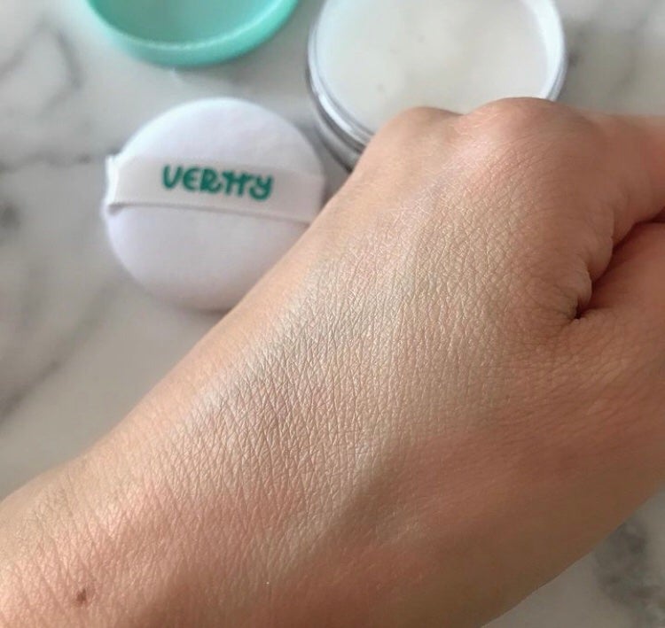 モイスチャーピンクブラーパウダー/Vertty/ルースパウダーを使ったクチコミ(3枚目)