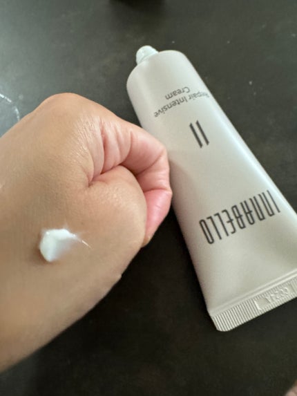 Kelly on LIPS 「イナベロのリペアインテンシブクリームは、乾燥やダメージを受けた..」(3枚目)