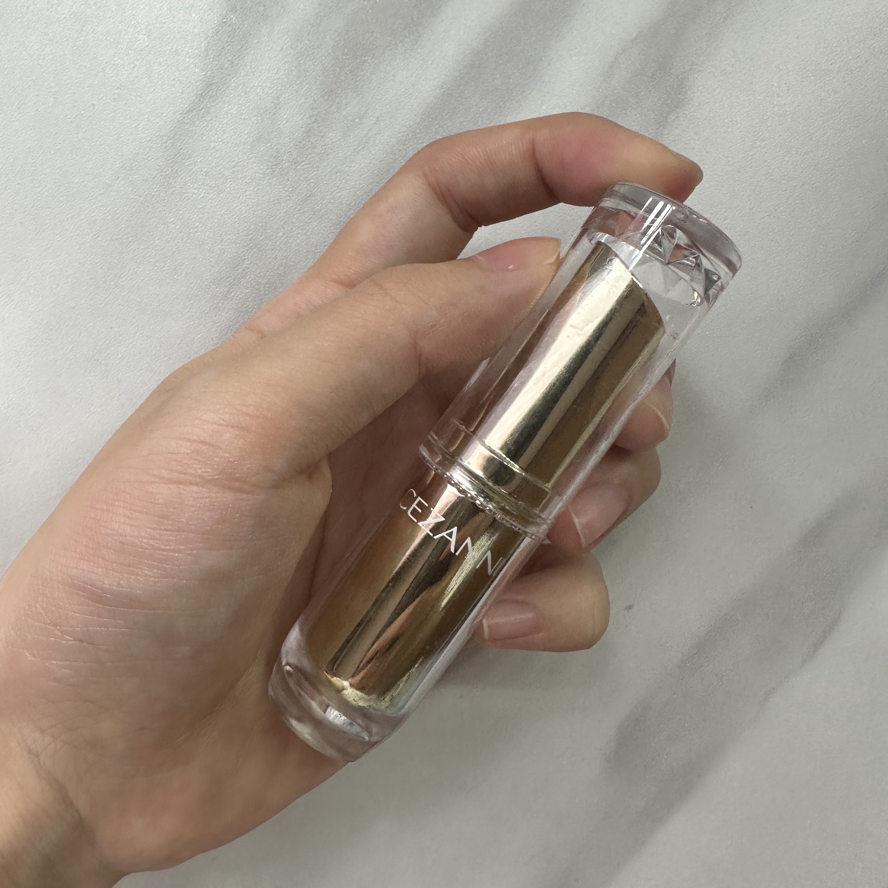 ラスティンググロスリップ/CEZANNE/口紅を使ったクチコミ（3枚目）