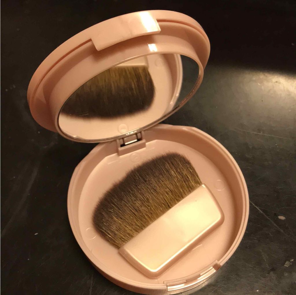 スキンライト プレスト パウダー/REVLON/プレストパウダーを使ったクチコミ（3枚目）