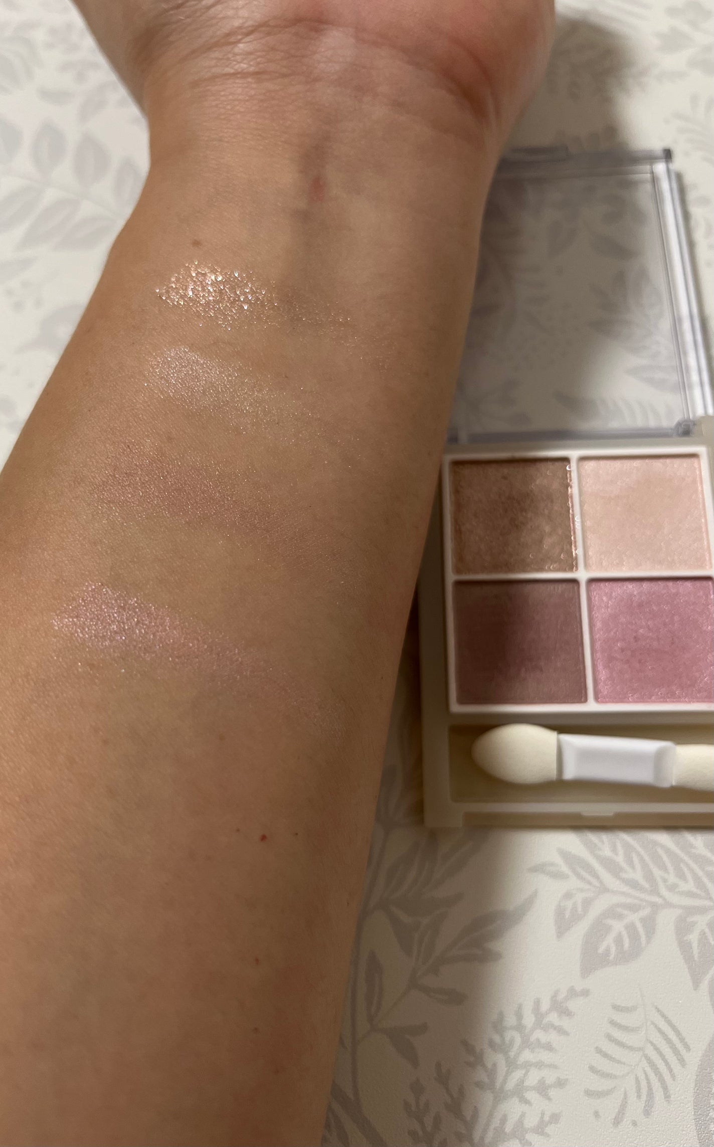 ペールトーンアイシャドウ/CEZANNE/アイシャドウを使ったクチコミ(3枚目)