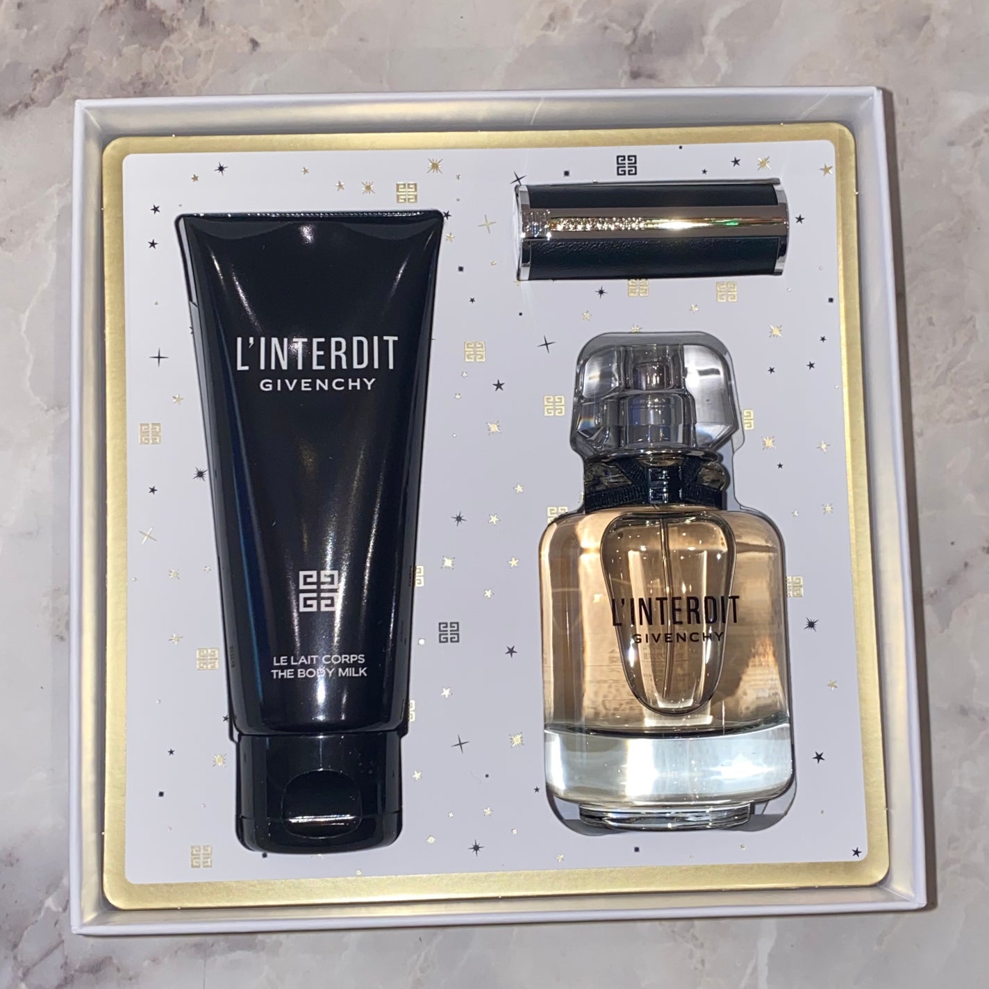 ぽみた/Pomita@美容のお兄さん🥝 on LIPS 「今回はジバンシイより限定キットのご紹介します✨シックでエレガン..」(3枚目)