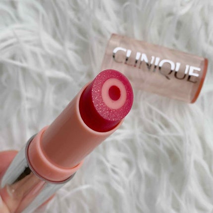 モイスチャー サージ ポップ トリプル リップ バーム/CLINIQUE/リップバームを使ったクチコミ(3枚目)