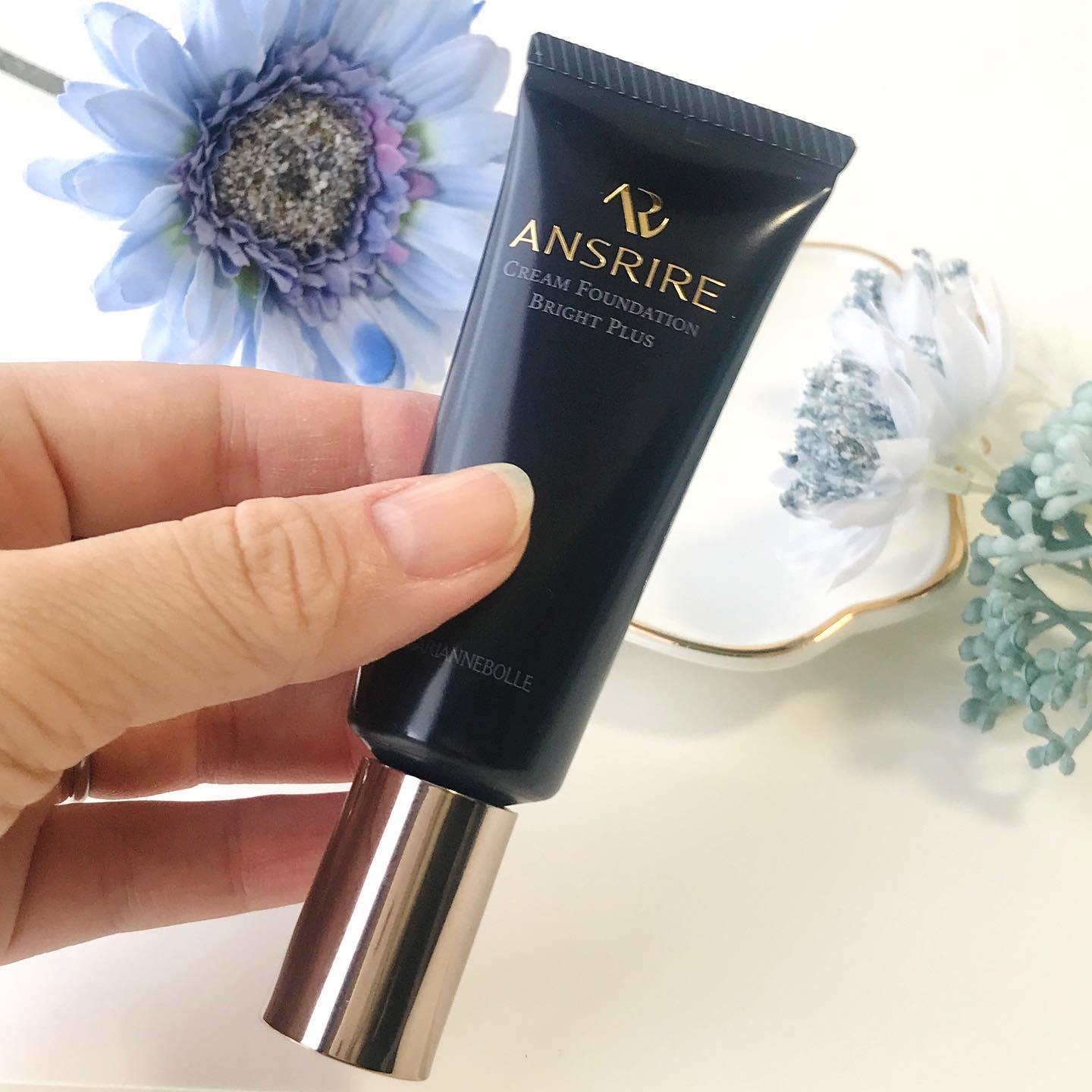 アンスリール　クリームファンデーションブライトプラス/マリアンボレ/クリーム・エマルジョンファンデーションを使ったクチコミ（2枚目）