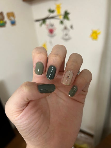 カラフルネイルズ/キャンメイク/マニキュアを使ったクチコミ(4枚目)