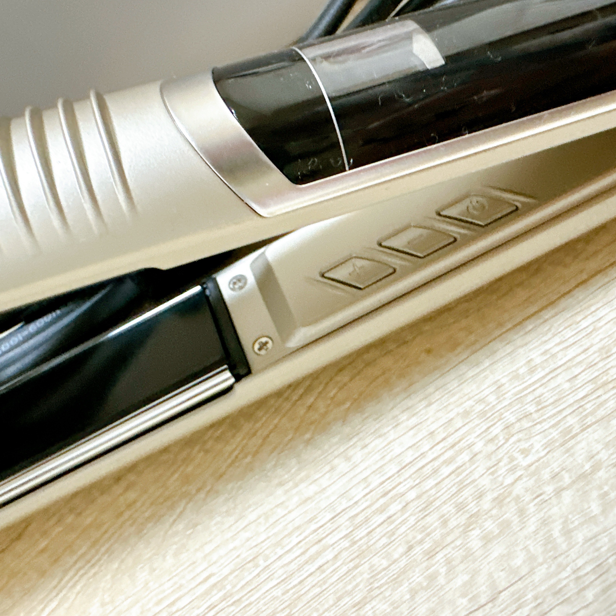 スムースアイロンフォトイオン/YA-MAN TOKYO JAPAN/ストレートアイロンを使ったクチコミ（3枚目）