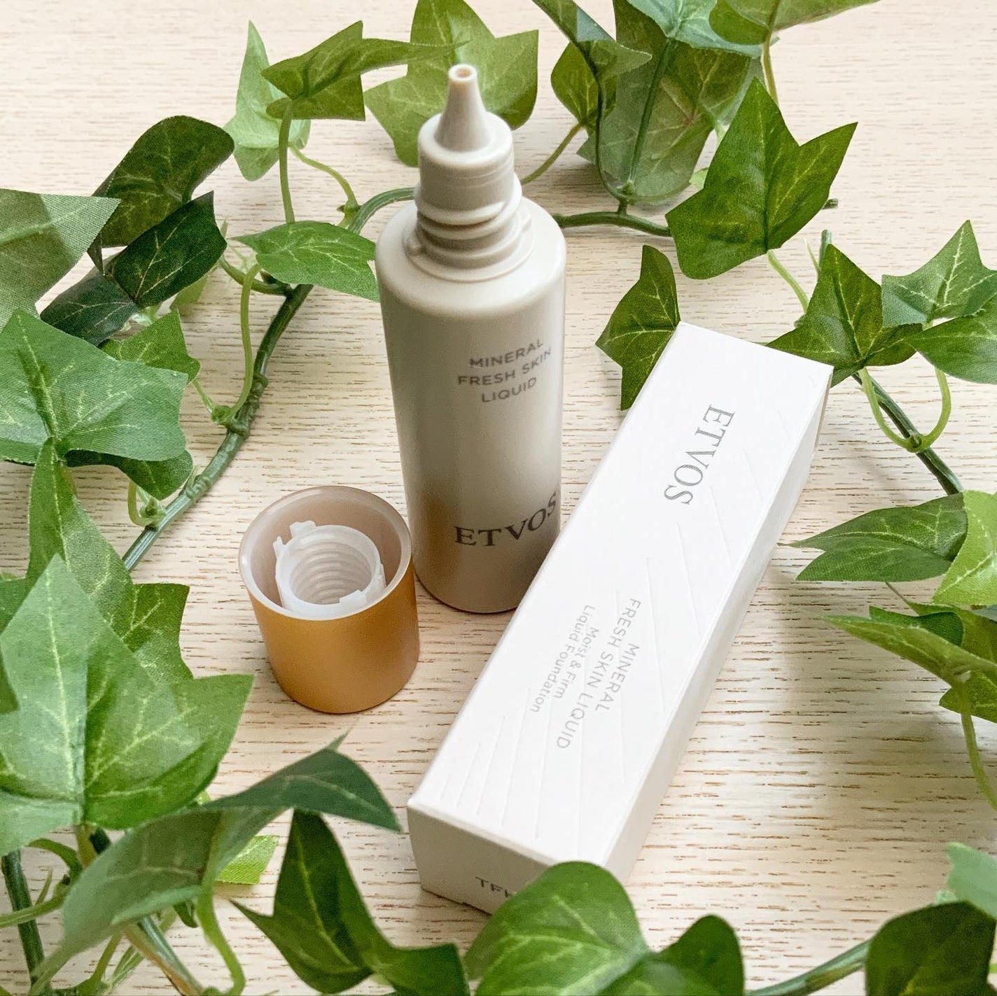 ミネラルフレッシュスキンリキッド/エトヴォス/リキッドファンデーションを使ったクチコミ(2枚目)