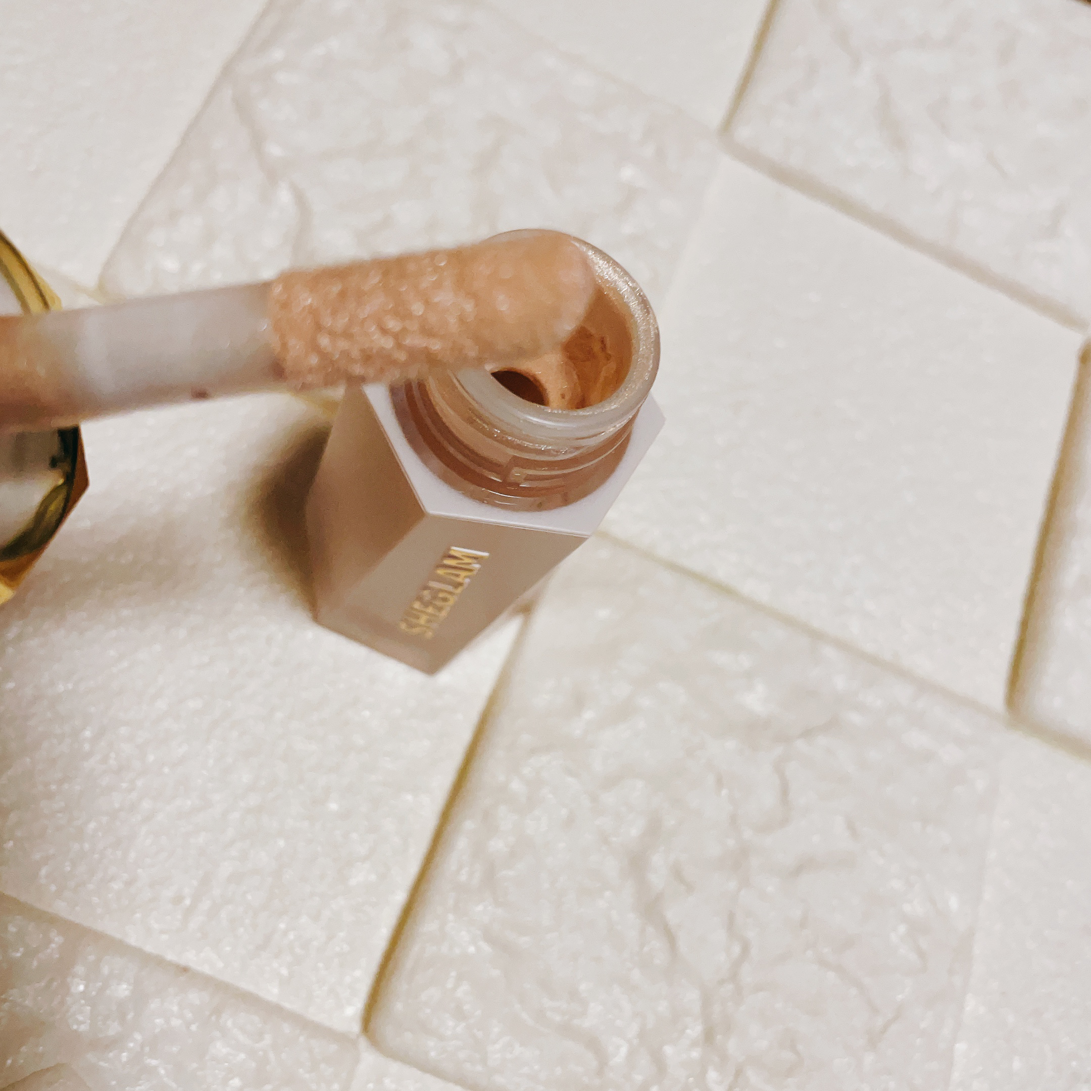 グロウブルーム リキッドハイライター/SHEGLAM/リキッドハイライトを使ったクチコミ（3枚目）