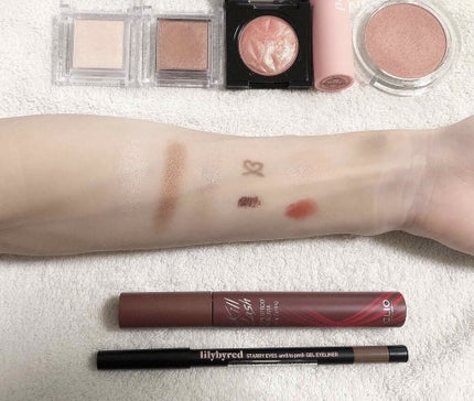 シングルカラーアイシャドウ/CEZANNE/単色アイシャドウを使ったクチコミ(3枚目)