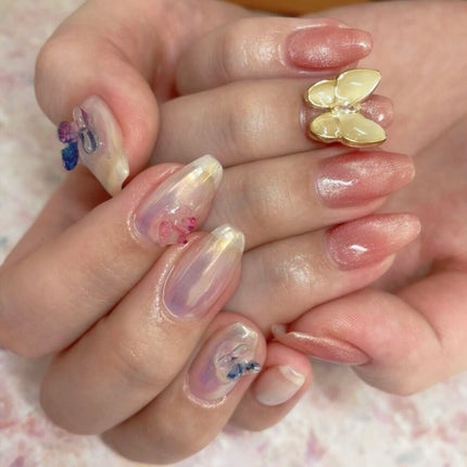 𝘀 𝗮 𝘁 𝗼 𝗺 𝗶💋丁 寧 レ ビ ュ ー on LIPS 「((今にも羽ばたく蝶々♡春らしさ全開ネイル❃*))右手▶︎▷ク..」(5枚目)