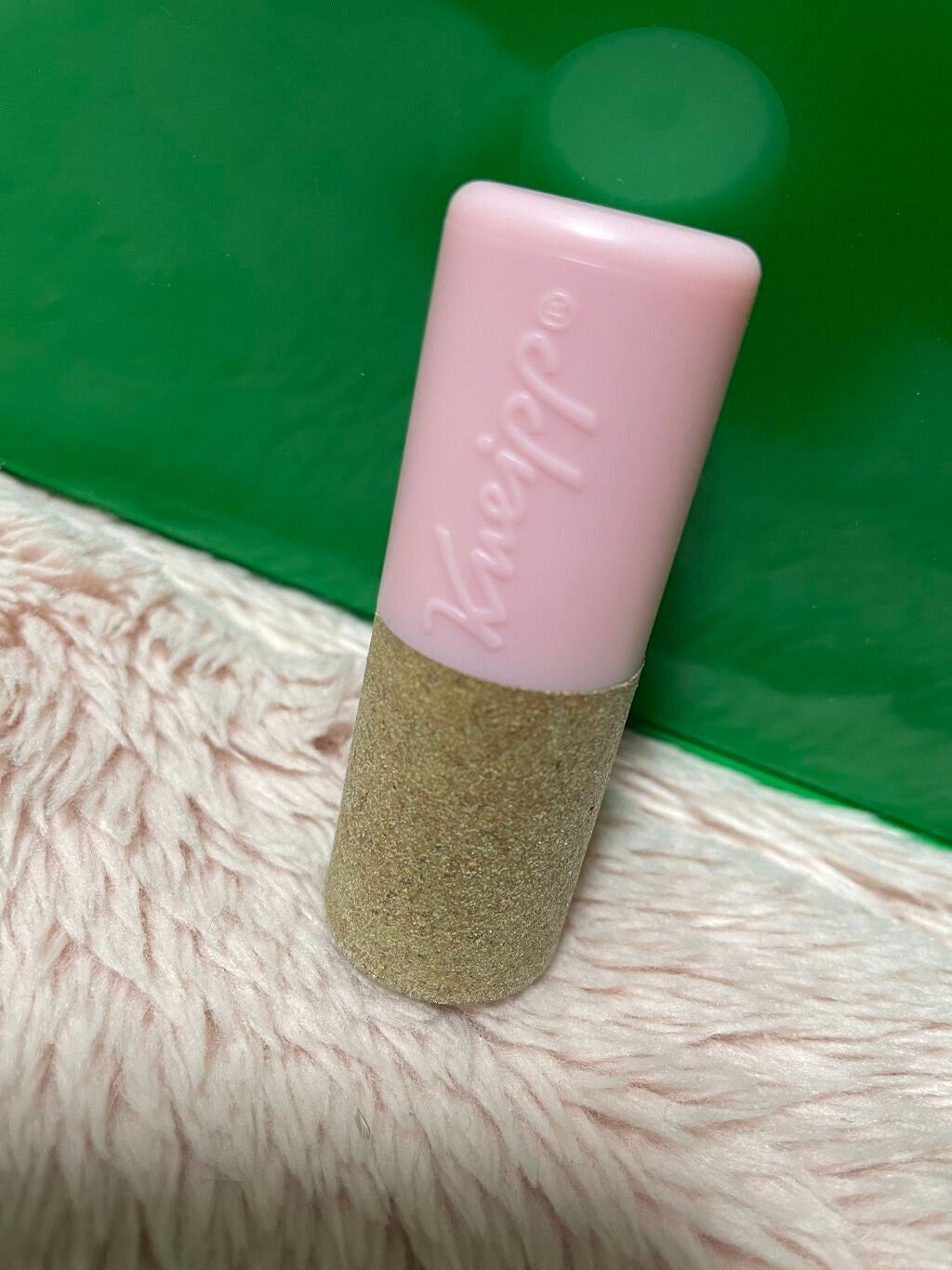 オーガニック リップバーム スイートアーモンドの香り/クナイプ/リップケアを使ったクチコミ(1枚目)