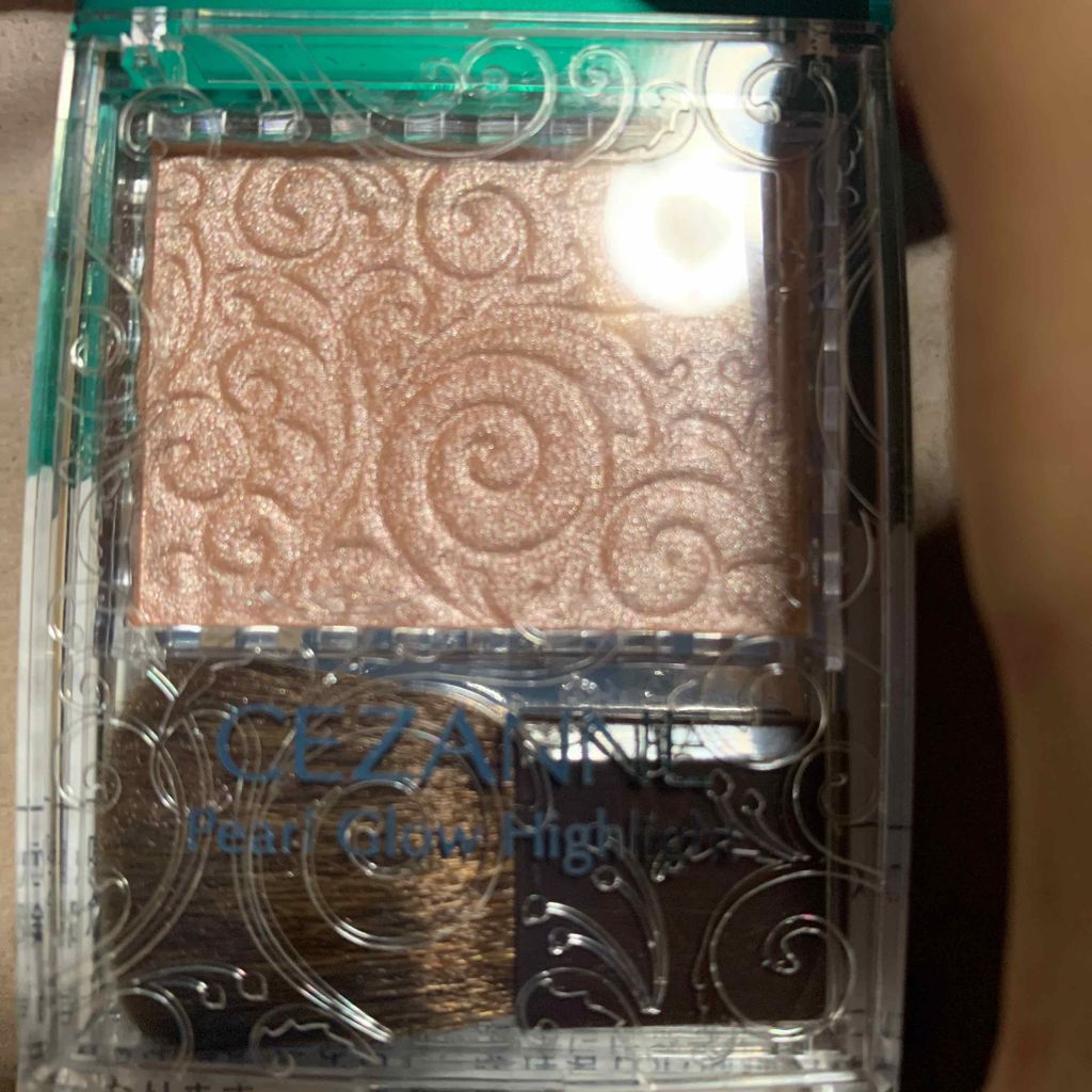 パールグロウハイライト/CEZANNE/パウダーハイライトを使ったクチコミ（1枚目）
