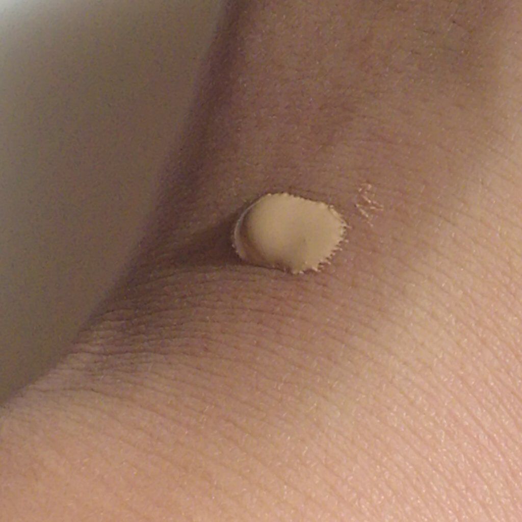 UV リキッド ファンデーション/ちふれ/リキッドファンデーションを使ったクチコミ(3枚目)