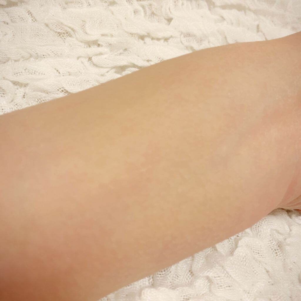 トランスルーセント セッティングパウダー/DECORTÉ/プレストパウダーを使ったクチコミ（3枚目）